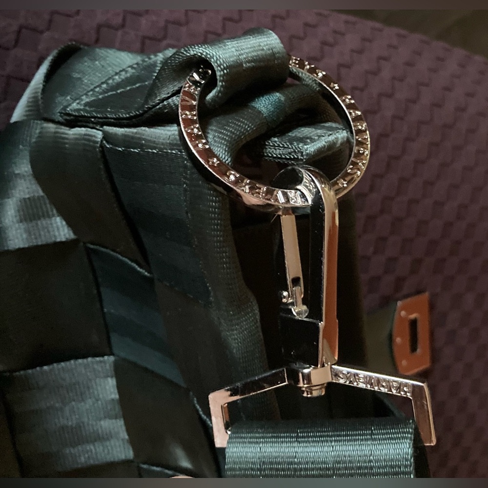 VEXC Harveys Carriage Ring Hobo Seatbelt Bag in gorgeous Evergreen.π² - Picture 6 of 9